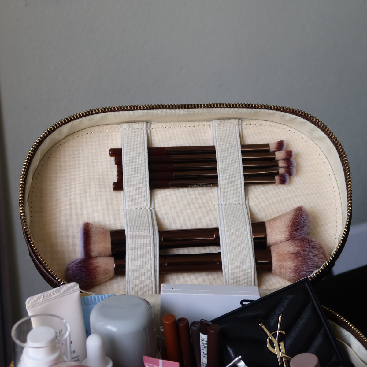 Ostrich Vanity Case – Travel Makeup Bag | Clove PIQUÉ CASES