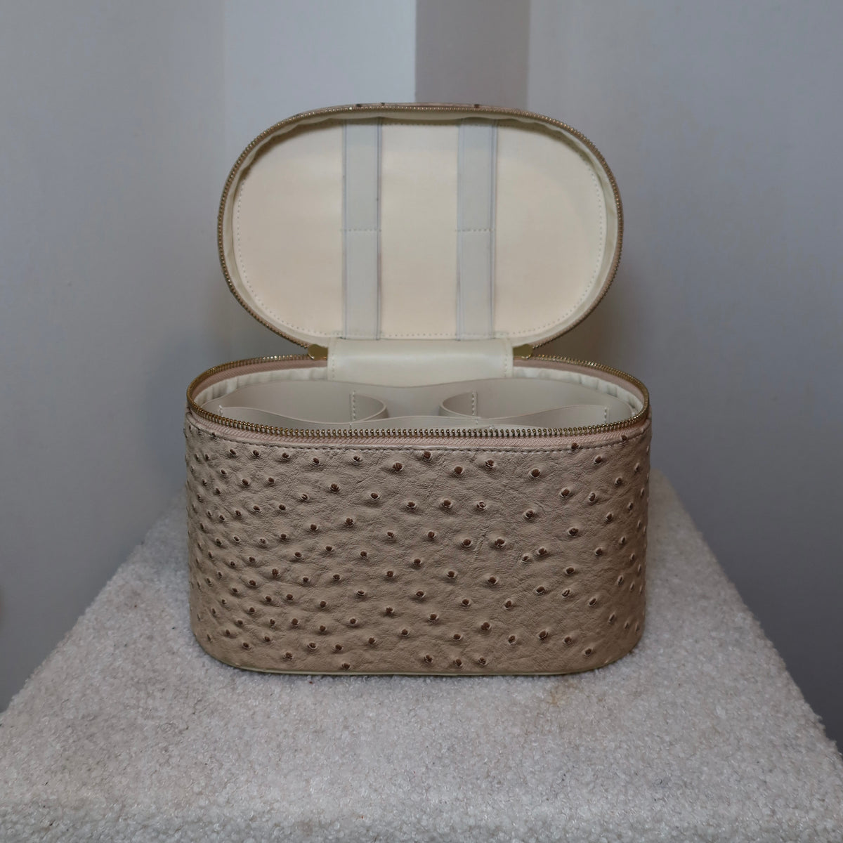 The Vanity Case – Travel Makeup Bag & Cosmetic Case with Ostrich Leather - Chai PIQUÉ CASES